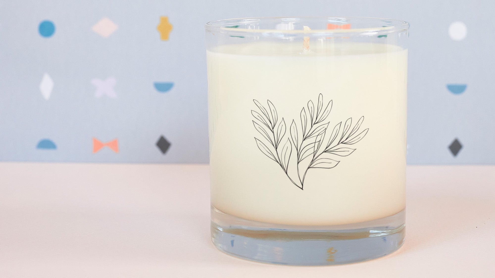 Soy candle with tomato leaf scent – housewarming gift for plant lovers