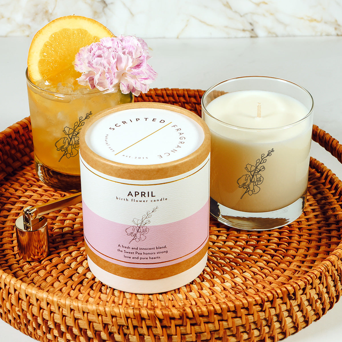 Reusable reusable drinking glass candle with sweet pea scent, 100% soy wax, great for birthdays