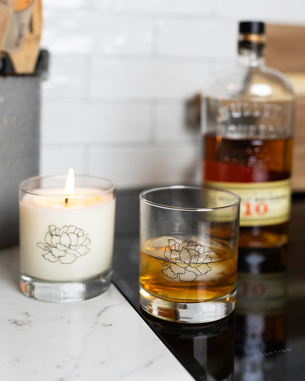 Birth month candle for January – floral notes of carnation in eco-friendly drinking glass