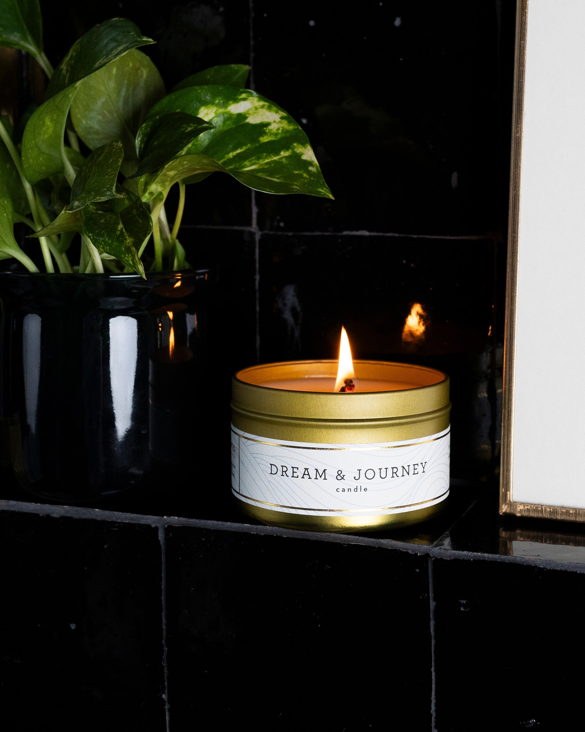 Motivational Dream & Journey soy candle in elegant travel tin – vibrant blend of citrus, green tea, and optimism.